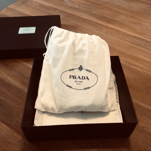 Prada Crossbody Leather purse only used twice. Was purchased recently. - Picture 3 of 4